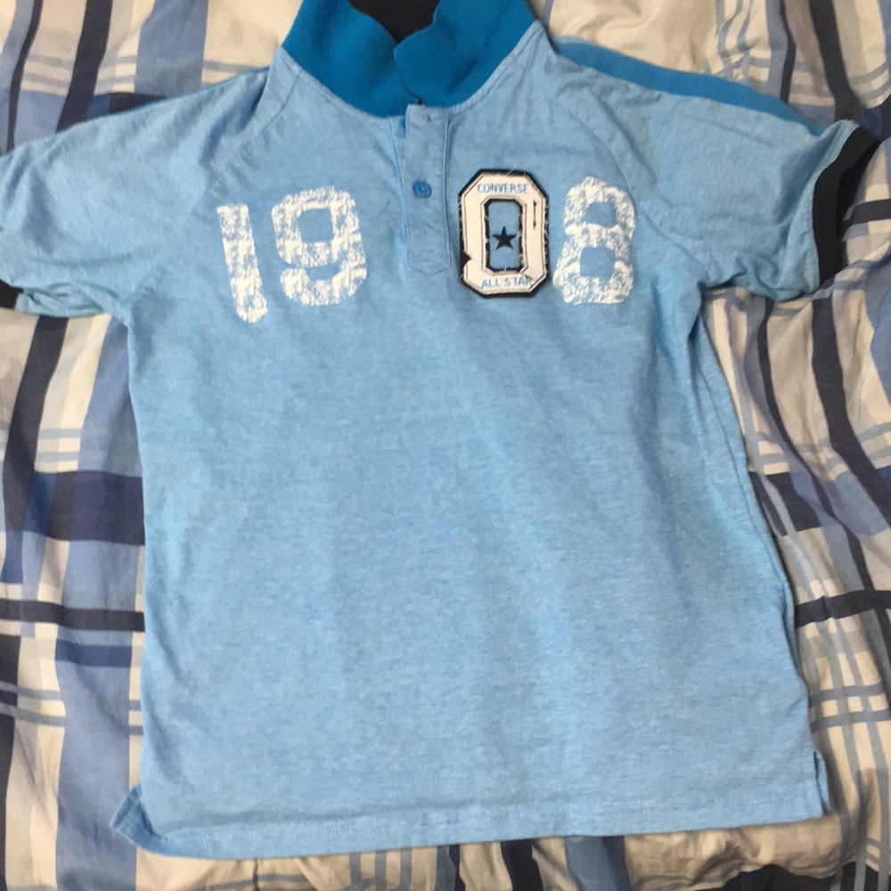 A kids 12-13 converse shirt